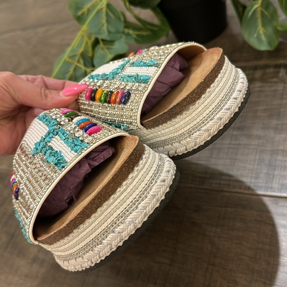 EMBELLISHED MULES SIZE 8 (38) - Picture 8 of 17